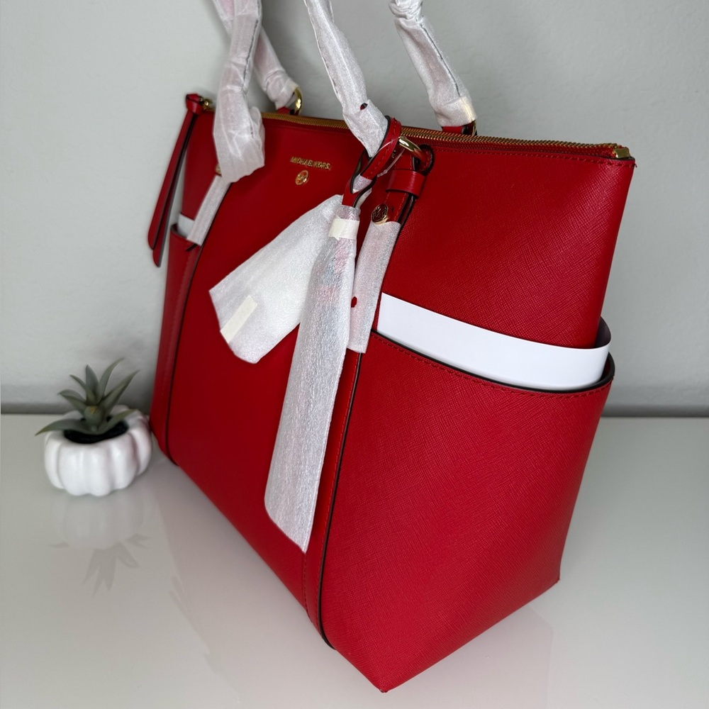 NEW ♥️ Michael Kors Large Leather Sullivan Tote in Crimson - Picture 4 of 9